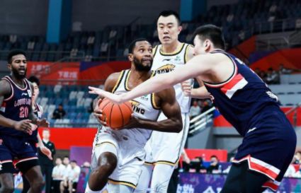 CBA-辽宁107-90轻取广州夺4连胜 赵继伟10+12林书豪4分