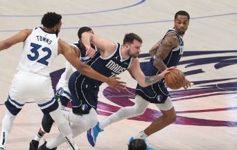 NBA季后赛-东契奇33+7+5+5 欧文33分&末节14分 独行侠3-0森林狼夺赛点