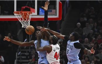 NBA-拉文继续缺阵德罗赞18+9 公牛7人上双125-96胜灰熊