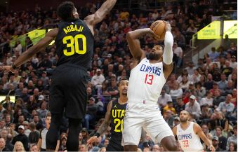 NBA-卡椒空砍61分马尔卡宁35+12 克拉克森准绝杀 爵士120-118胜快船