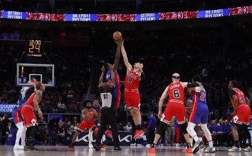 NBA-德罗赞狂轰39+7武切维奇27+11 公牛客场127-105大胜活塞