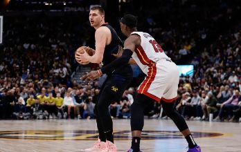 NBA-约基奇两双小波特砍30+11 穆雷伤退 掘金103-97险胜热火