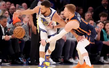 NBA-库里8记三分全场砍31+11库明加25分 勇士客场110-99轻取尼克斯