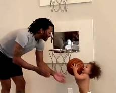 有爱系列：NBA球星们是怎么带娃的