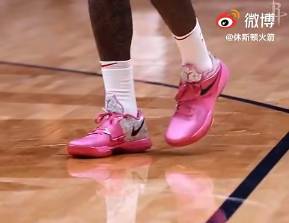 墙哥归来！沃尔赛前投篮热身