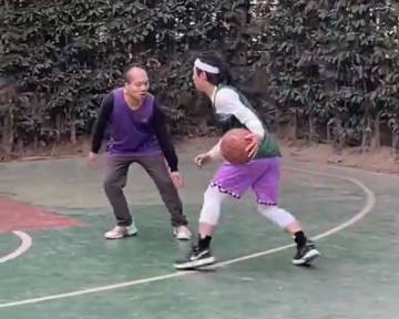 在这种地方打球 需要穿什么鞋？