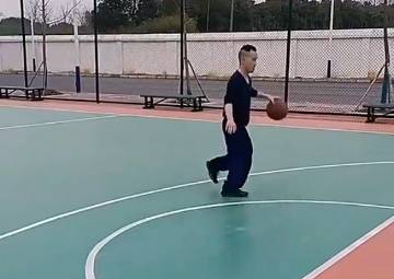 骚啊！每个人都有自己喜欢的投篮姿势