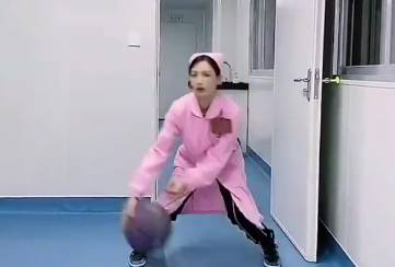护士小姐姐这运球真是厉害啊